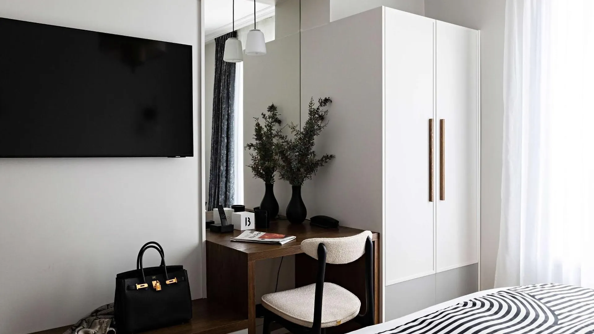 Best Western Premier The Blake Paris Gare Saint Lazare 4*,