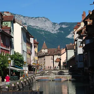 Des Alpes 2* Анси