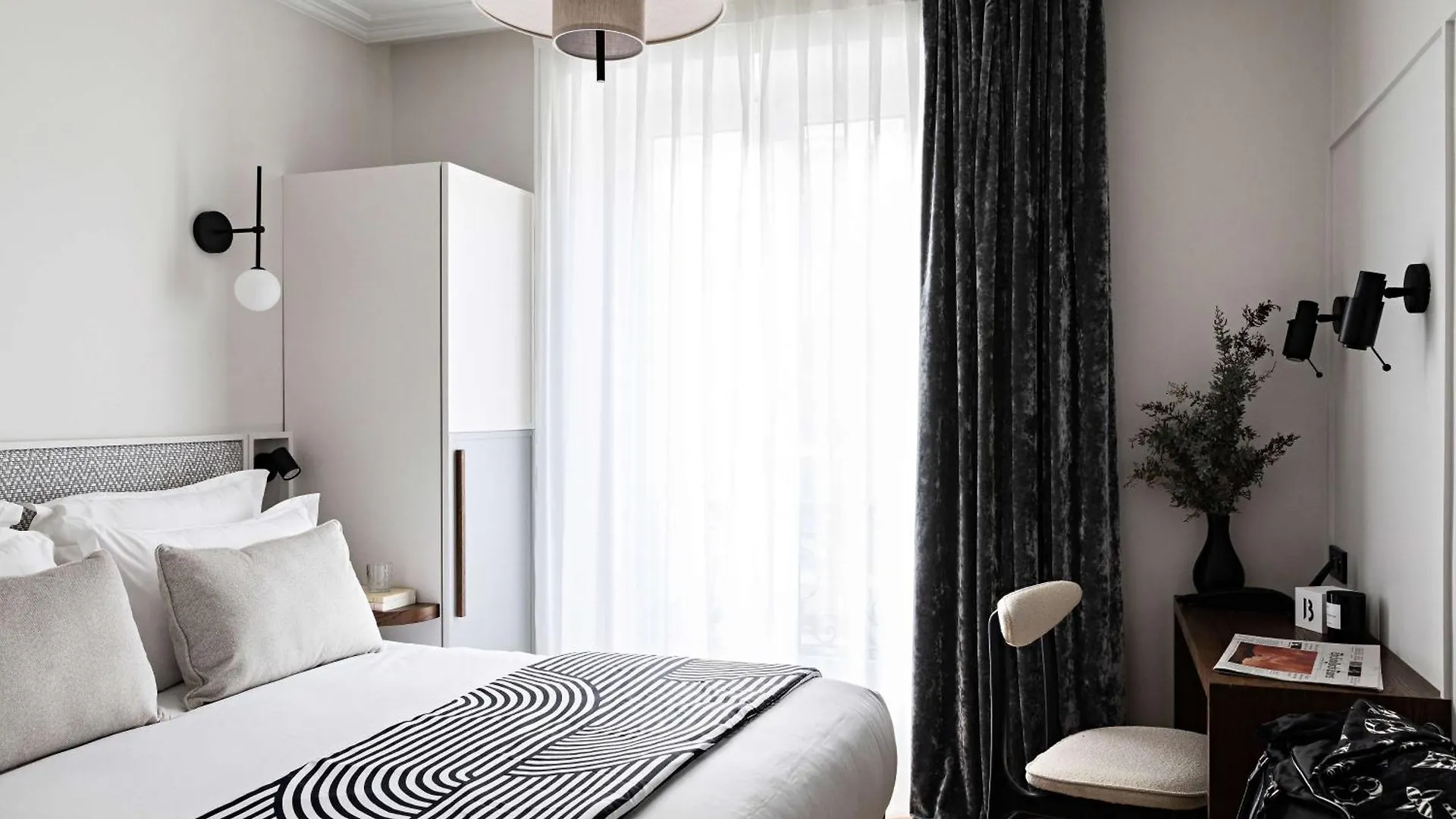 **** Hotel The Blake Paris Gare Saint Lazare France