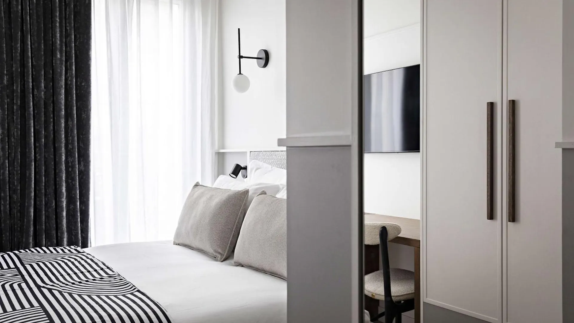 Best Western Premier The Blake Paris Gare Saint Lazare